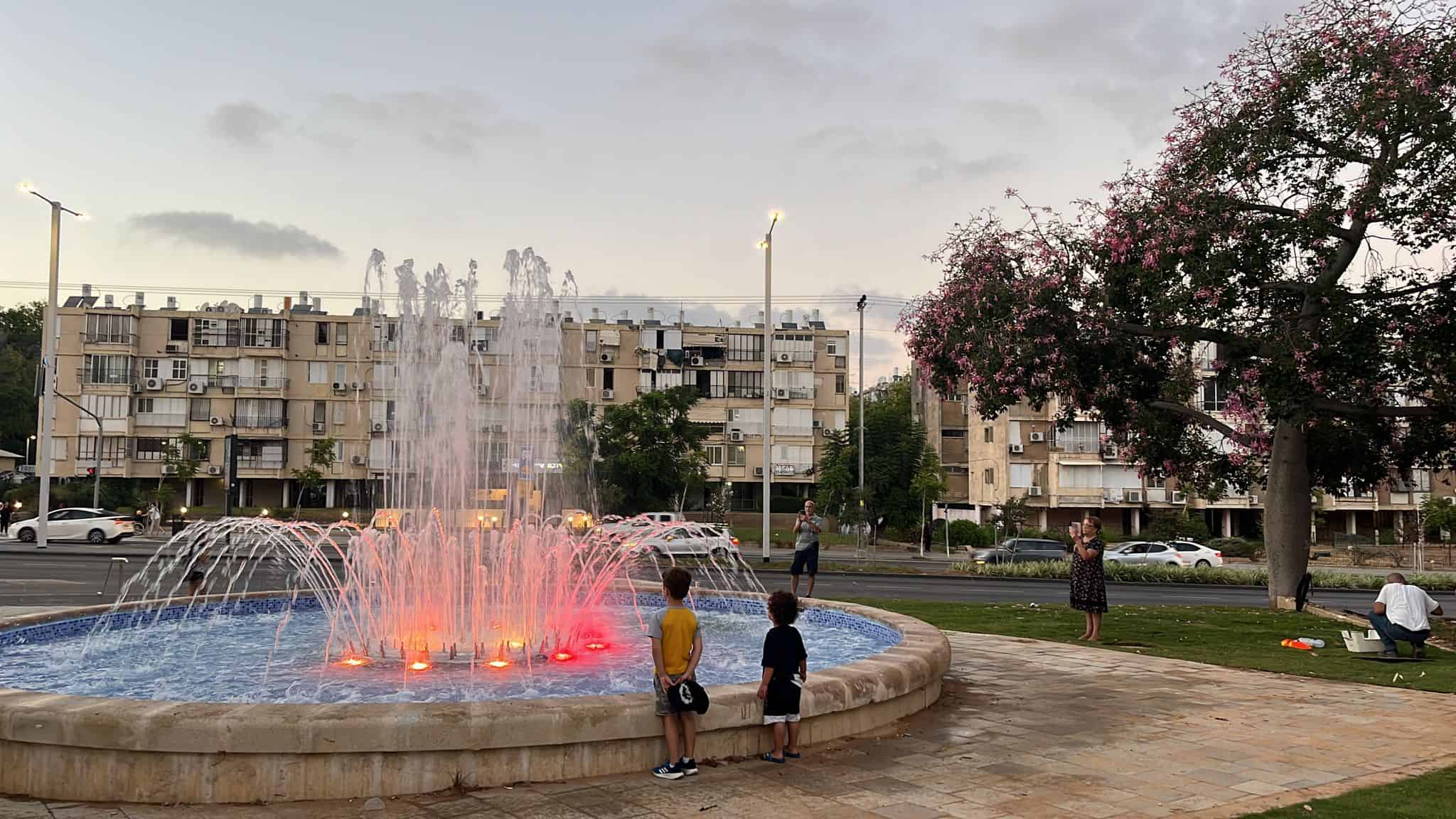 המזרקות החדשות בבת ים