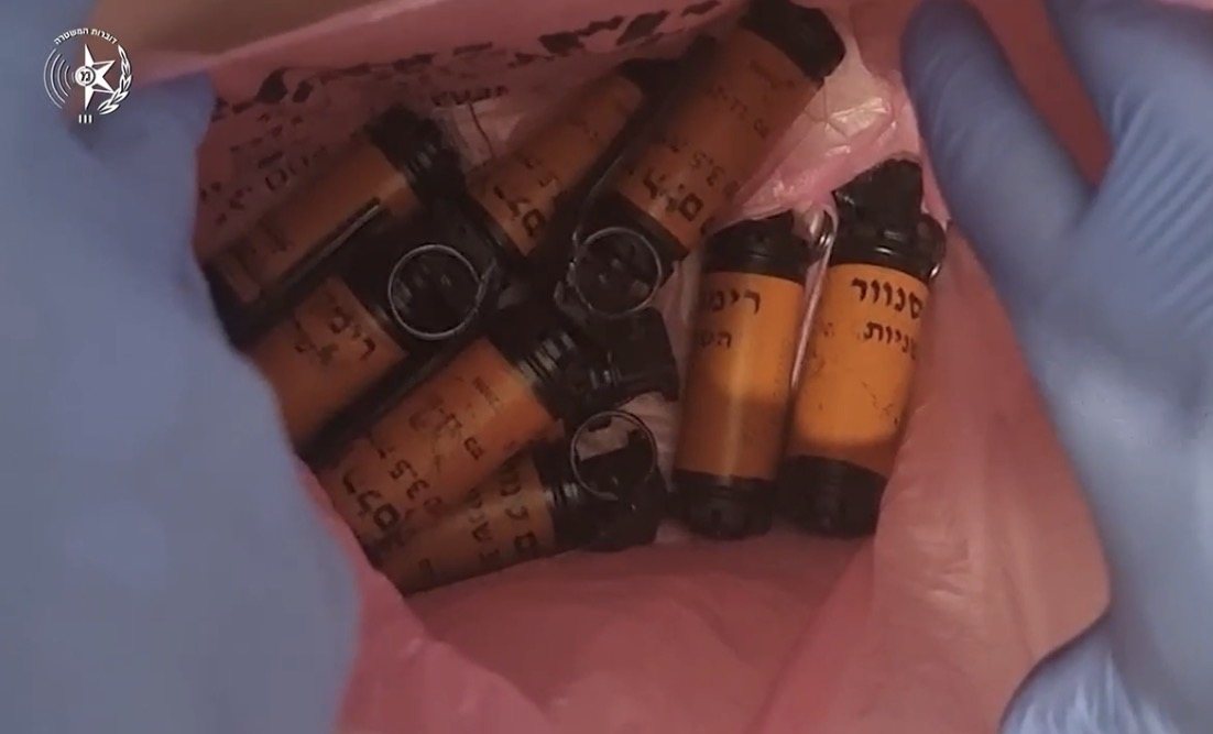 רימוני ההלם שנתפסו
