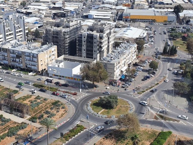יצחק שדה בת ים צילום מערכת האתר