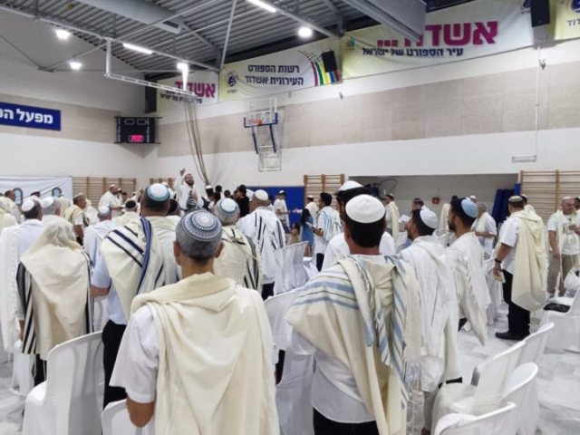 בית כנסת פתוח חב"ד