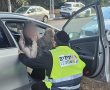 בת ים: פעוט ננעל בשגגה ברכב וחולץ