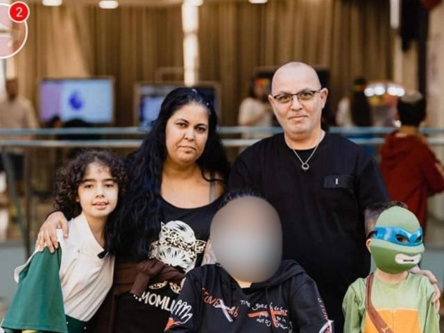 באדיבות המשפחה