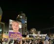 תושבי חולון חוגגים את שמחת תורה – ואת שובו של בר קופרשטיין הביתה