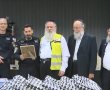 תעודה לצלם החרדי מאשדוד: 26 שנות התנדבות במשטרה וטיפוח החלקה הצבאית