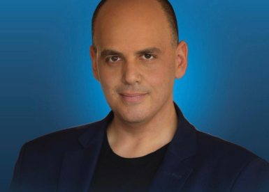 צביקה ברוט - תמונה מעמוד הפייסבוק שלו