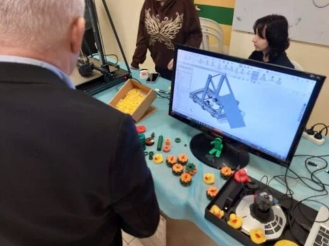 מתוך עמוד הפייסבוק של אלי יריב