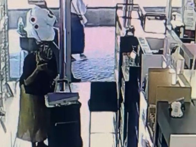 צילום מסך מתוך מצלמות האבטחה בקניון