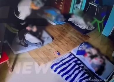 תיעוד ההתעללות החמורה בפעוטות בגן "סימונה" בבת יםמצלמות אבטחה
